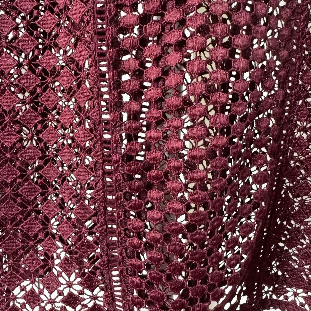 Abercrombie & Fitch Crochet Short Sleeve Blouse in Size Medium New With Tags - Picture 8 of 9